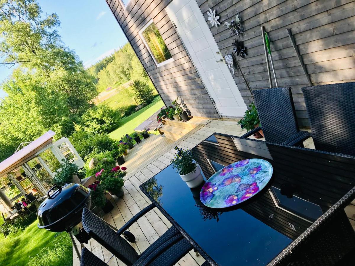 15 Min Fran Ullared! Ny Stuga Med Hoeg Standard! Älvsered Zewnętrze zdjęcie